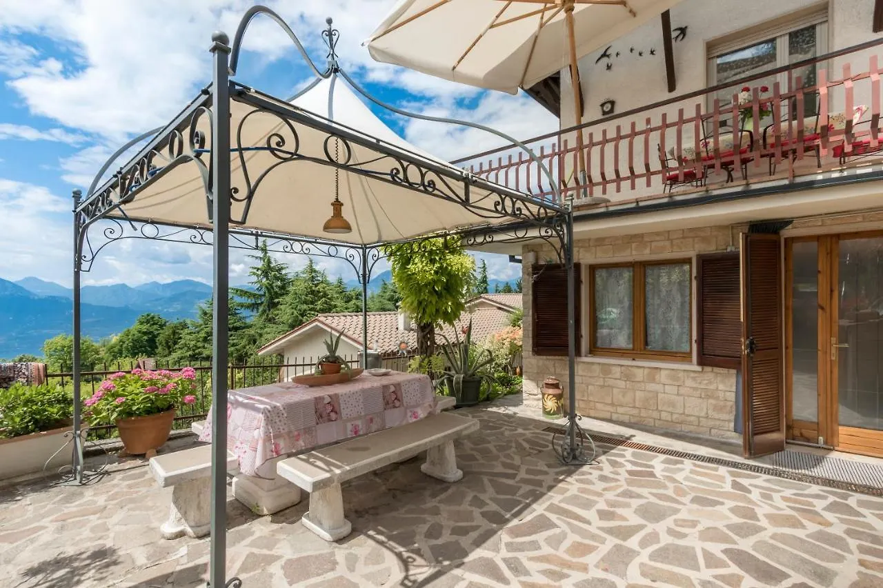 Casa Heli II Apartment San Zeno di Montagna
